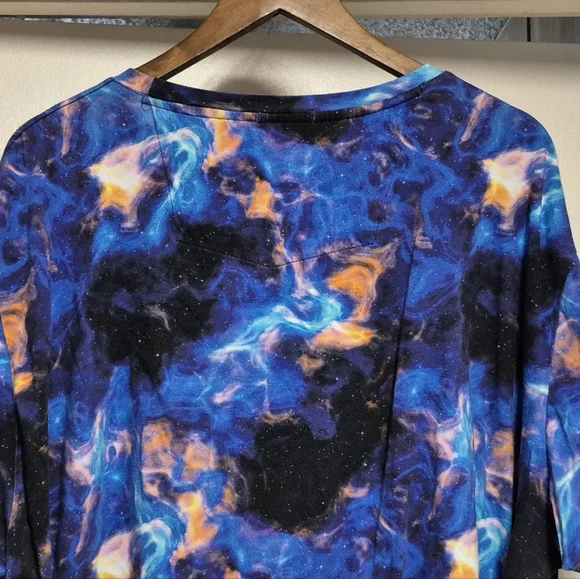 Robert Graham Blue and Orange Skull Graphic T-Shirt, 4XL - Picture 5 of 7